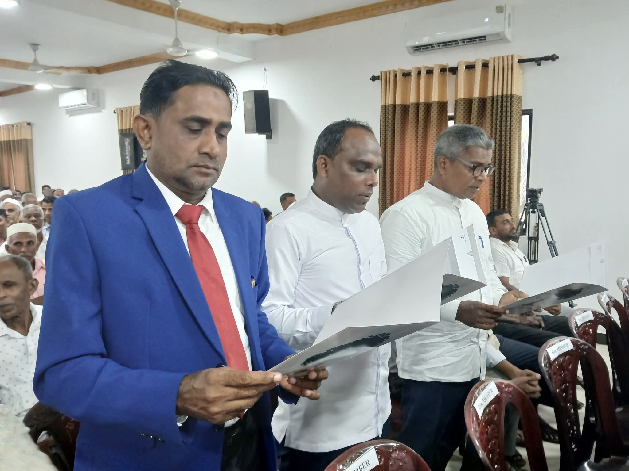 நிந்தவூர் பிரதேச சபையின்; ஸ்ரீலங்கா முஸ்லிம் காங்கிரஸ் உறுப்பினர்கள் - சத்திய பிரமாணம்.!!!