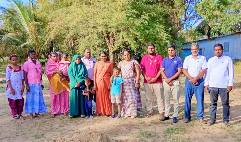 "உங்களுக்கு ஒரு வீடு - நாட்டுக்கு ஒரு எதிர்காலம்" தேசிய வீடமைப்பு உதவித் திட்டத்தின் கீழ்; வீட்டுத்திட்ட நிர்மாணப் பணிகள் ஆரம்பம்.!!!
