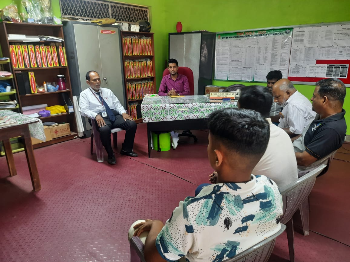 மஞ்சந்தொடுவாய் அமீர் அலி வித்யாலயத்தின் அபிவிருத்தி தேவைகளை கண்டறிய; கிழக்கு ஆளுநரின் இணைப்புச் செயலாளர் விஜயம்.!!!