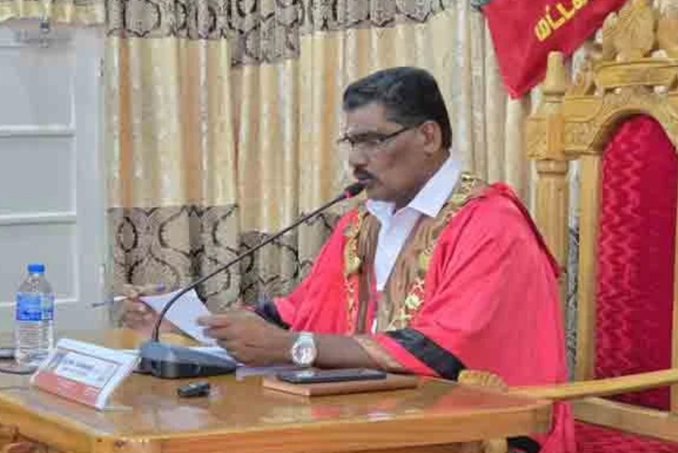 மட்டு மாநகர சபை எல்லைக்குள்; ஞாயிறு மற்றும் போயா தினங்களில் - தனியார் வகுப்புக்கள் நடத்த தடை !!!