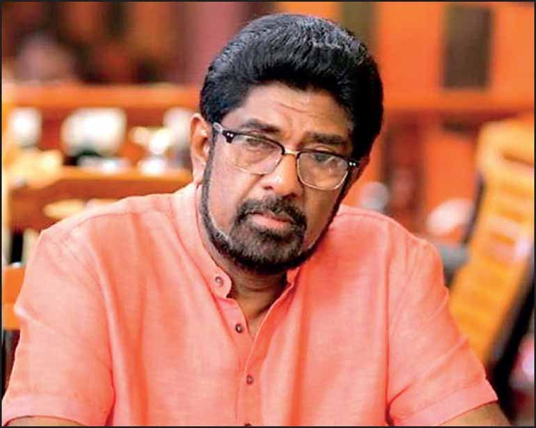 முன்னாள் அமைச்சர் கெஹெலிய ரம்புக்வல கைது: இரண்டு குற்றச்சாட்டுகள் தொடர்பில் விசாரணை.!!!