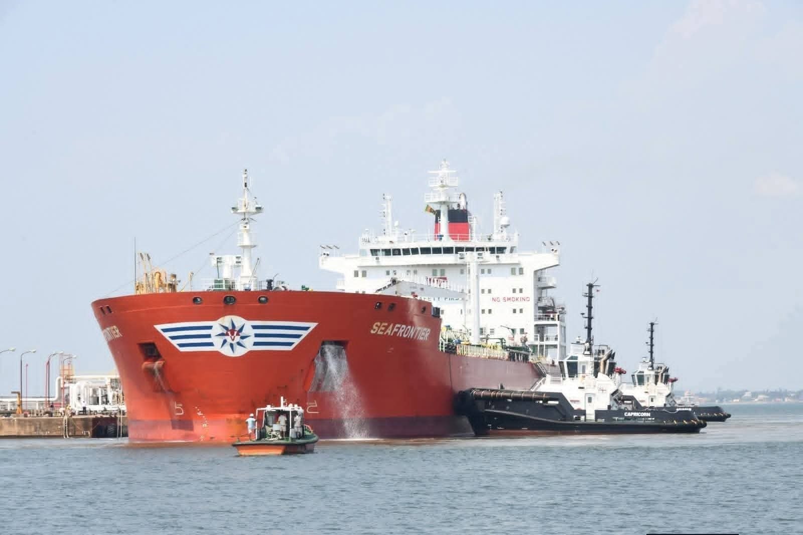 இலங்கையை வந்தடைந்தது மற்றுமொரு எரிபொருள் கப்பல்: எரிசக்தி நெருக்கடிக்கு இடையே விநியோகம் வலுப்படுத்தல்.!!!