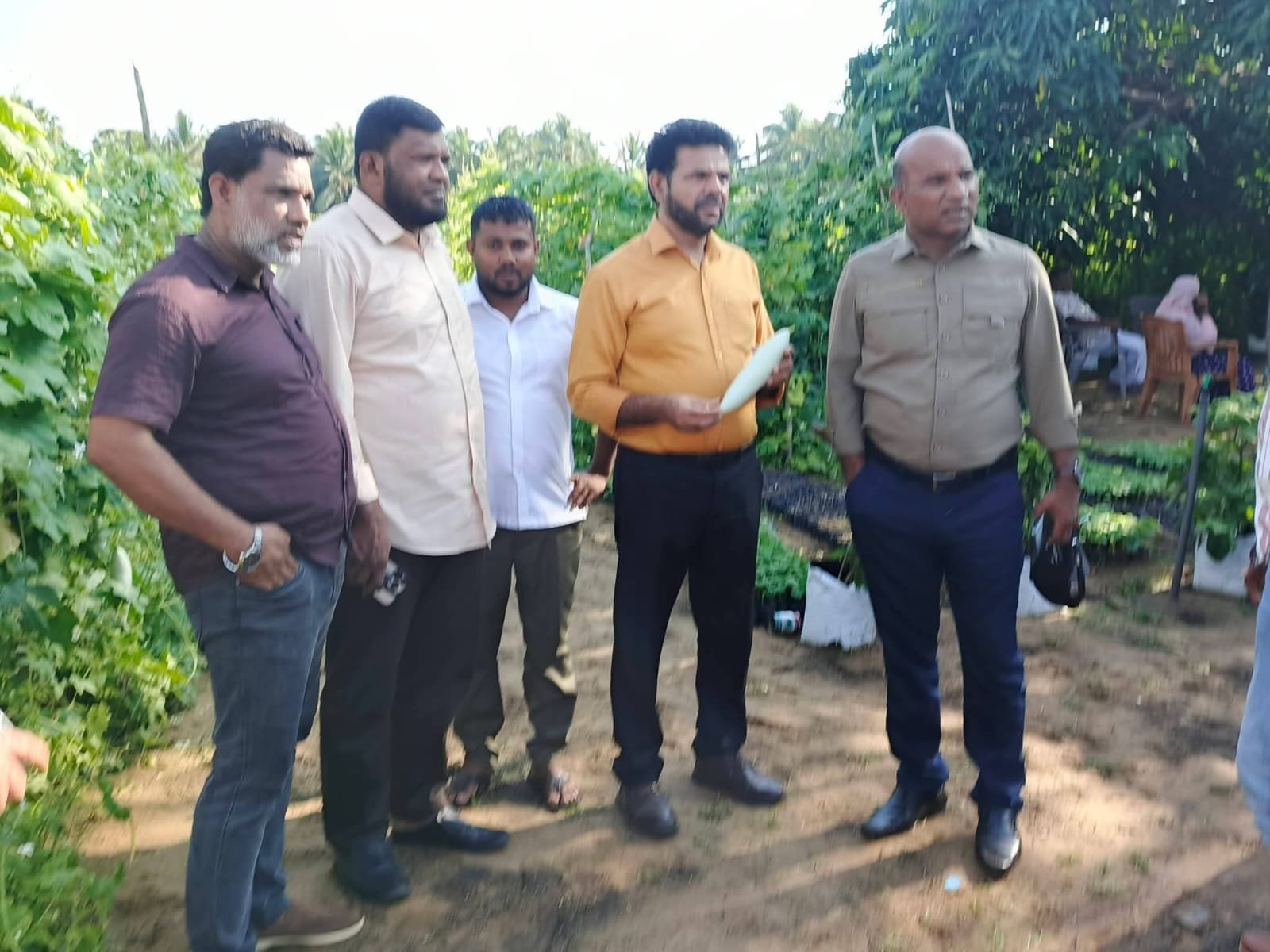 விவசாயிகளின் கோரிக்கைகள் அடங்கிய மகஜர்: பிரதி அமைச்சரிடம் கையளிப்பு.!!!