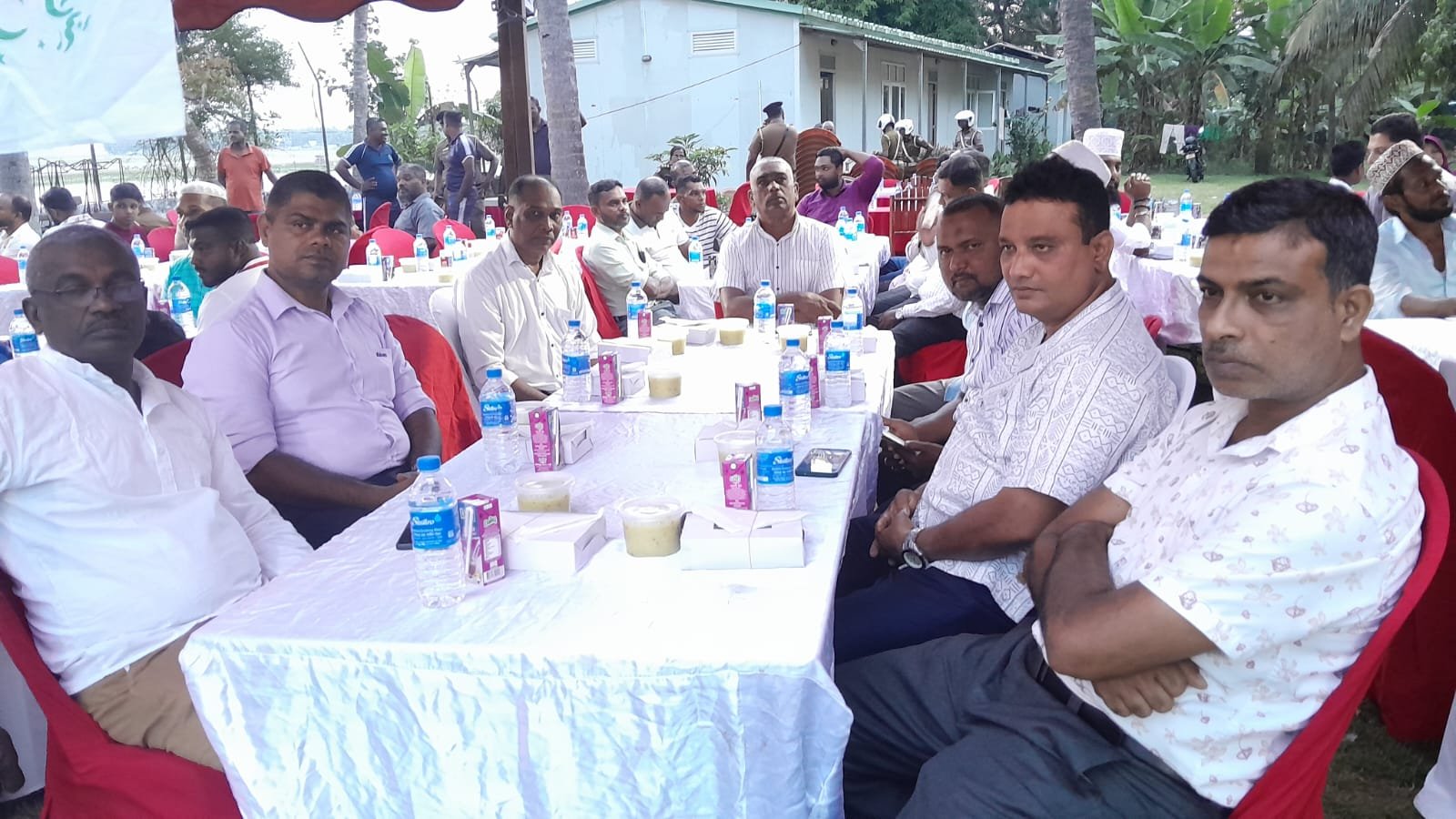 கல்முனை தலைமையக பொலிஸ் நிலையத்தில் இடம்பெற்ற இப்தார் நிகழ்வில்: சமூக நல்லிணக்கத்துடன் மனிதநேய உதவி வழங்கல்.!!!