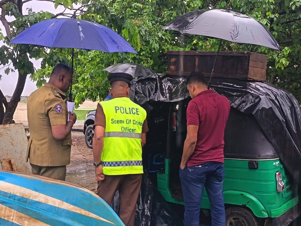 முச்சக்கரவண்டி சாரதி மீது தாக்குதல் – கைவிடப்பட்ட ஆட்டோ மீட்பு: இருவர் கைது.!!!