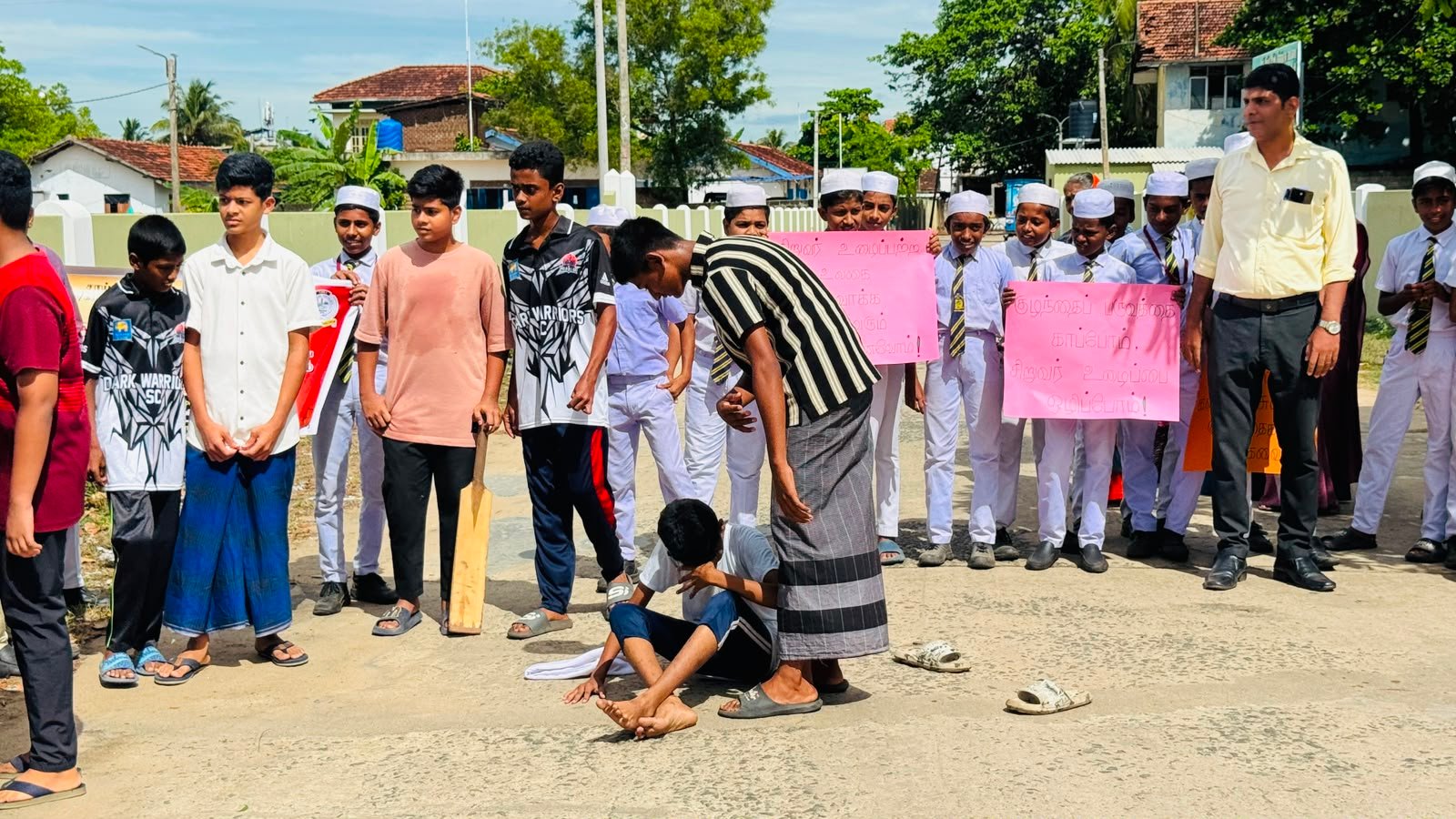 சிறுவர் தொழிலாளர்களுக்கு எதிரான விழிப்புணர்வு நிகழ்வும் வீதி நாடகமும்.!!!