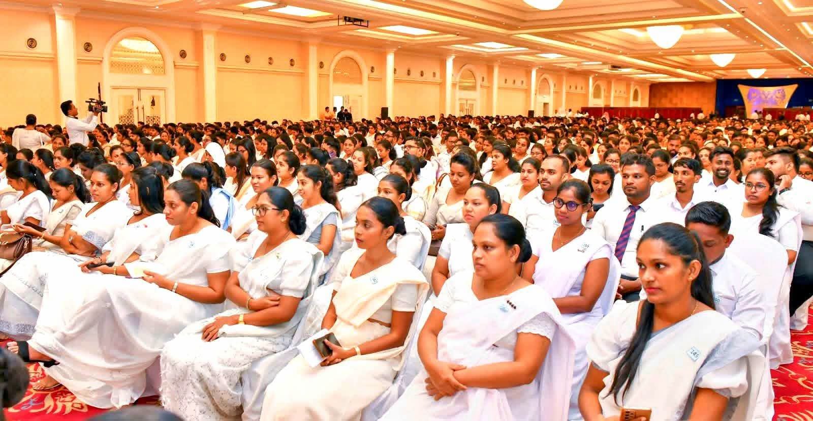 1,540 புதிய கிராம உத்தியோகத்தர்களுக்கு நியமனக் கடிதங்கள் வழங்கி வைப்பு.!!!