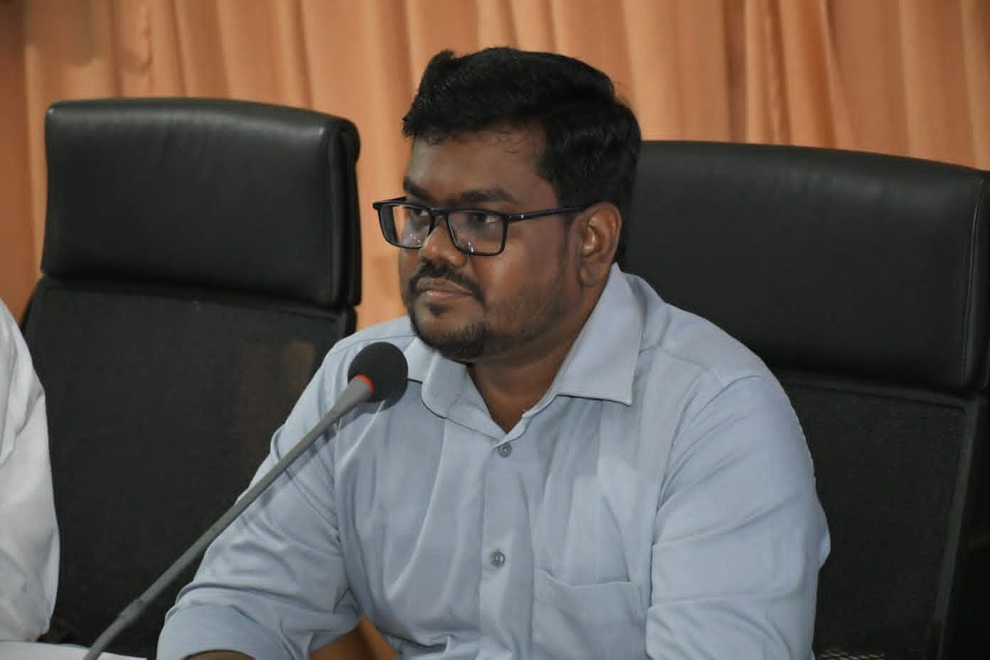 மட்டக்களப்பு மாவட்டத்தில் வீதி விபத்துகளால் ஏற்படும் உயிரிழப்புகளைத் தடுக்க விசேட திட்டங்கள் – கந்தசாமி பிரபு.!!!