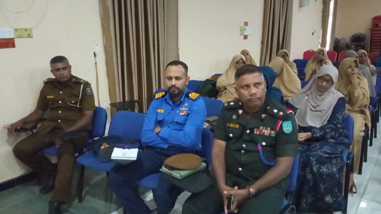 காத்தான்குடியில் அனர்த்த முன்னாயத்தக் கூட்டம்; பொய்யான தகவல்களைப் பரப்ப வேண்டாம் என அறிவுறுத்தல்.!!!